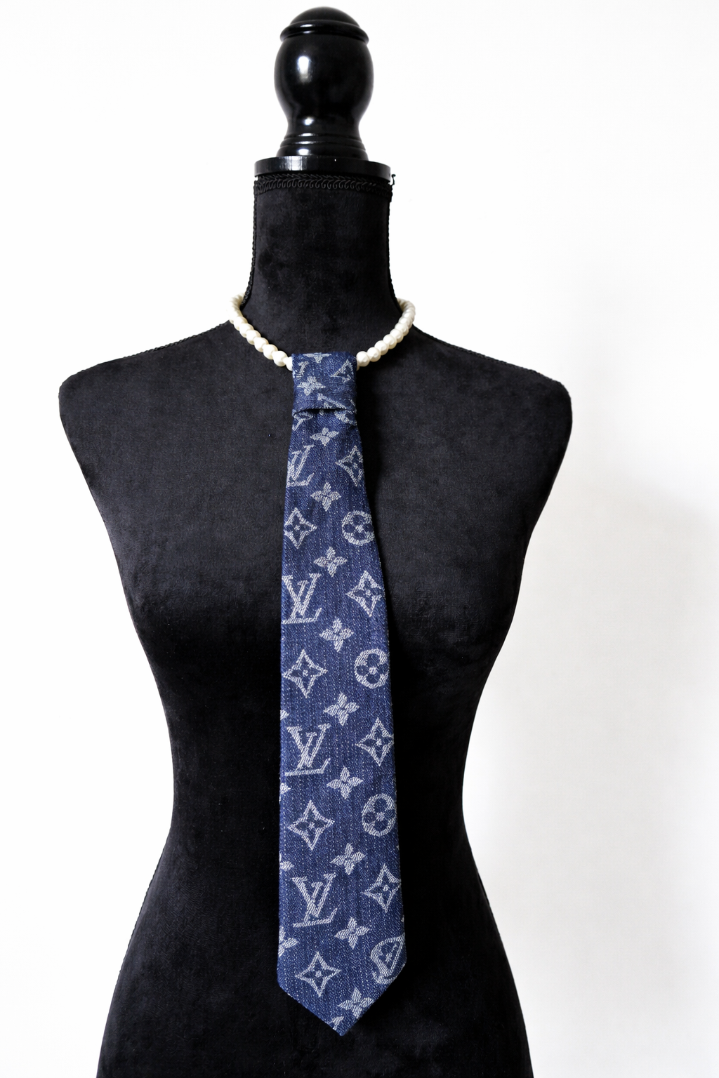 Signature Necklace tie - Ready to Ship